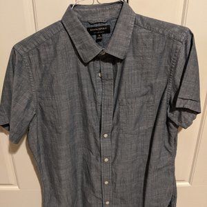 Banana Republic Blue Short Sleeve Button Up Medium